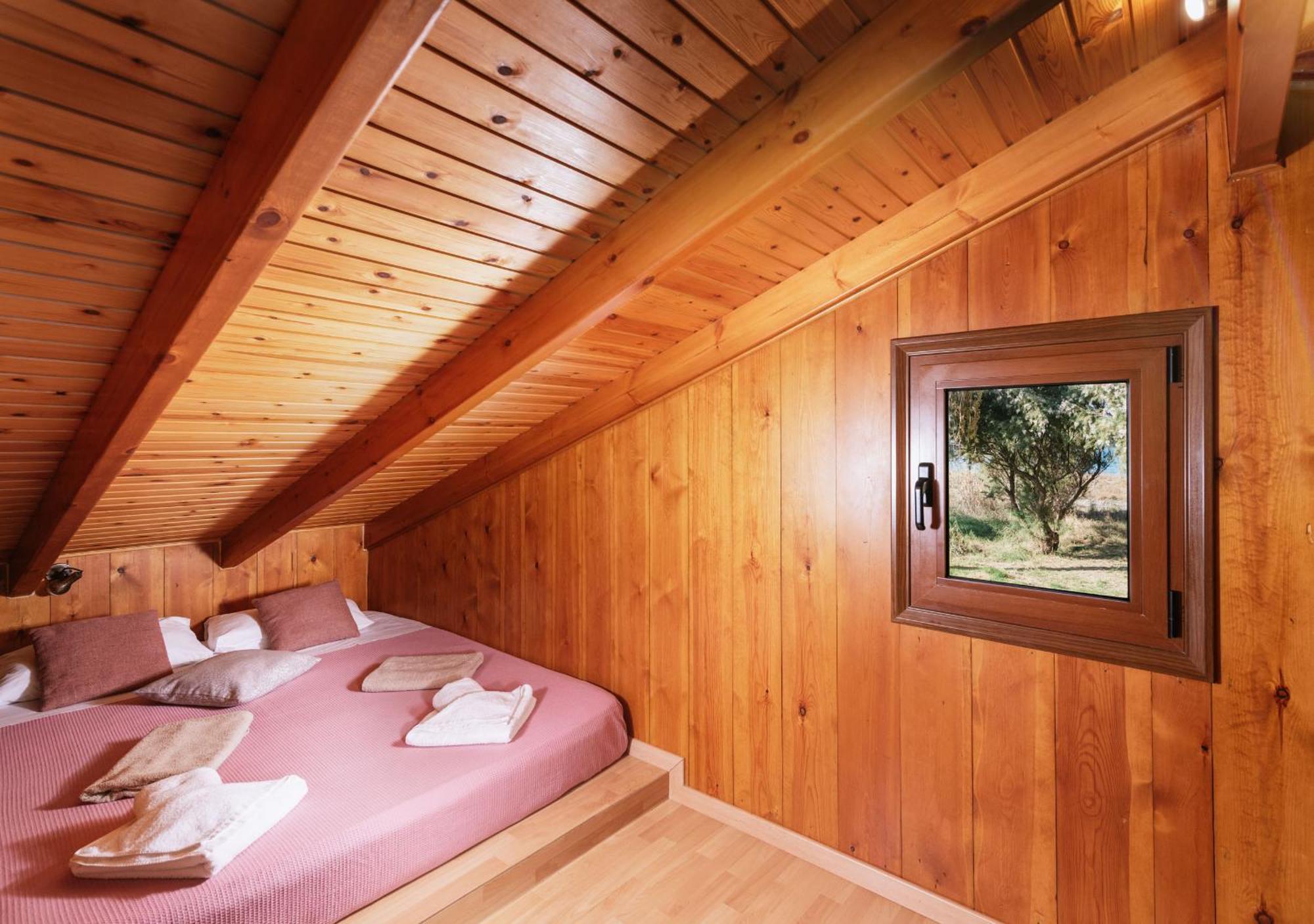 Wooden Beach House Villa Gerani  Dış mekan fotoğraf