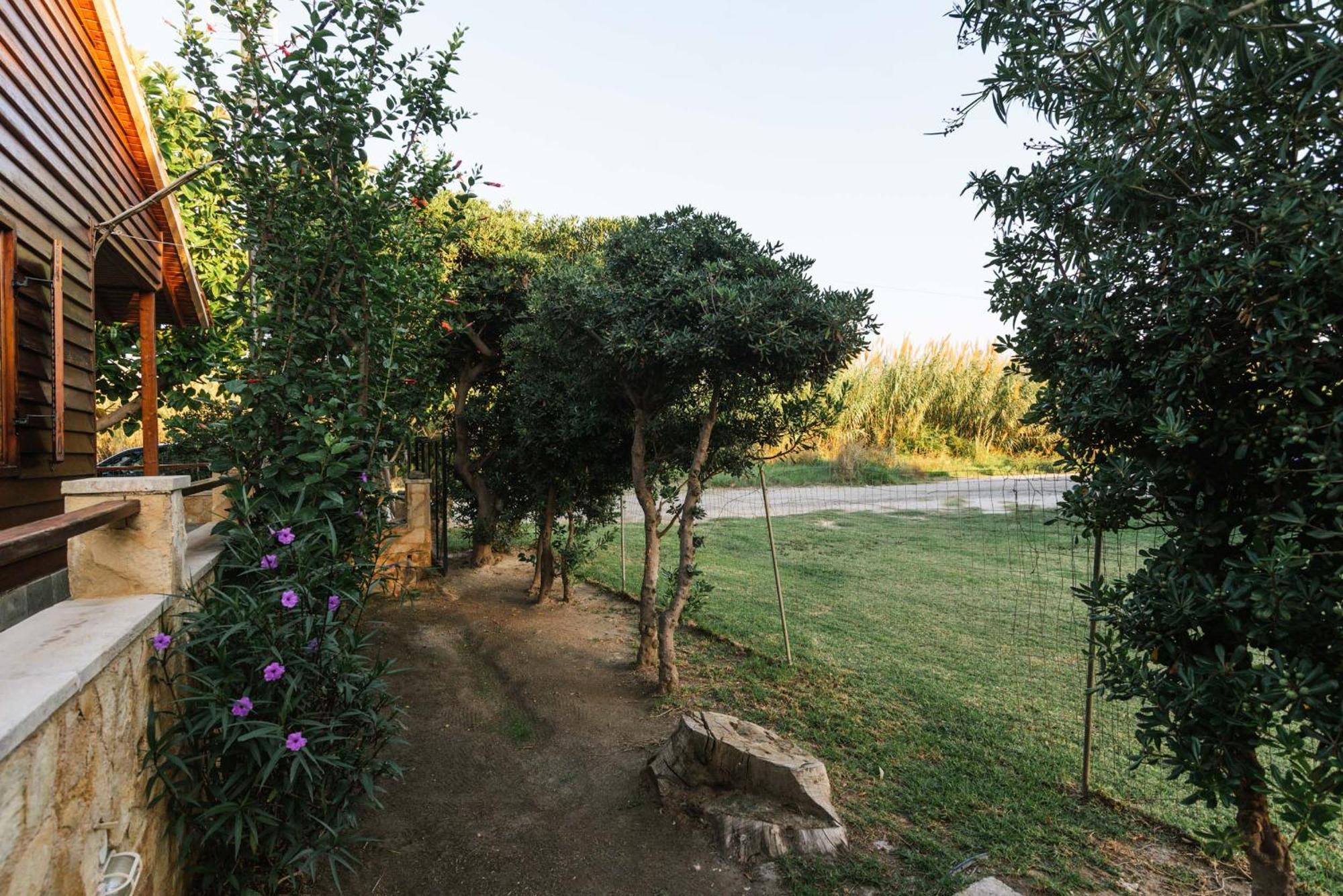 Wooden Beach House Villa Gerani  Dış mekan fotoğraf