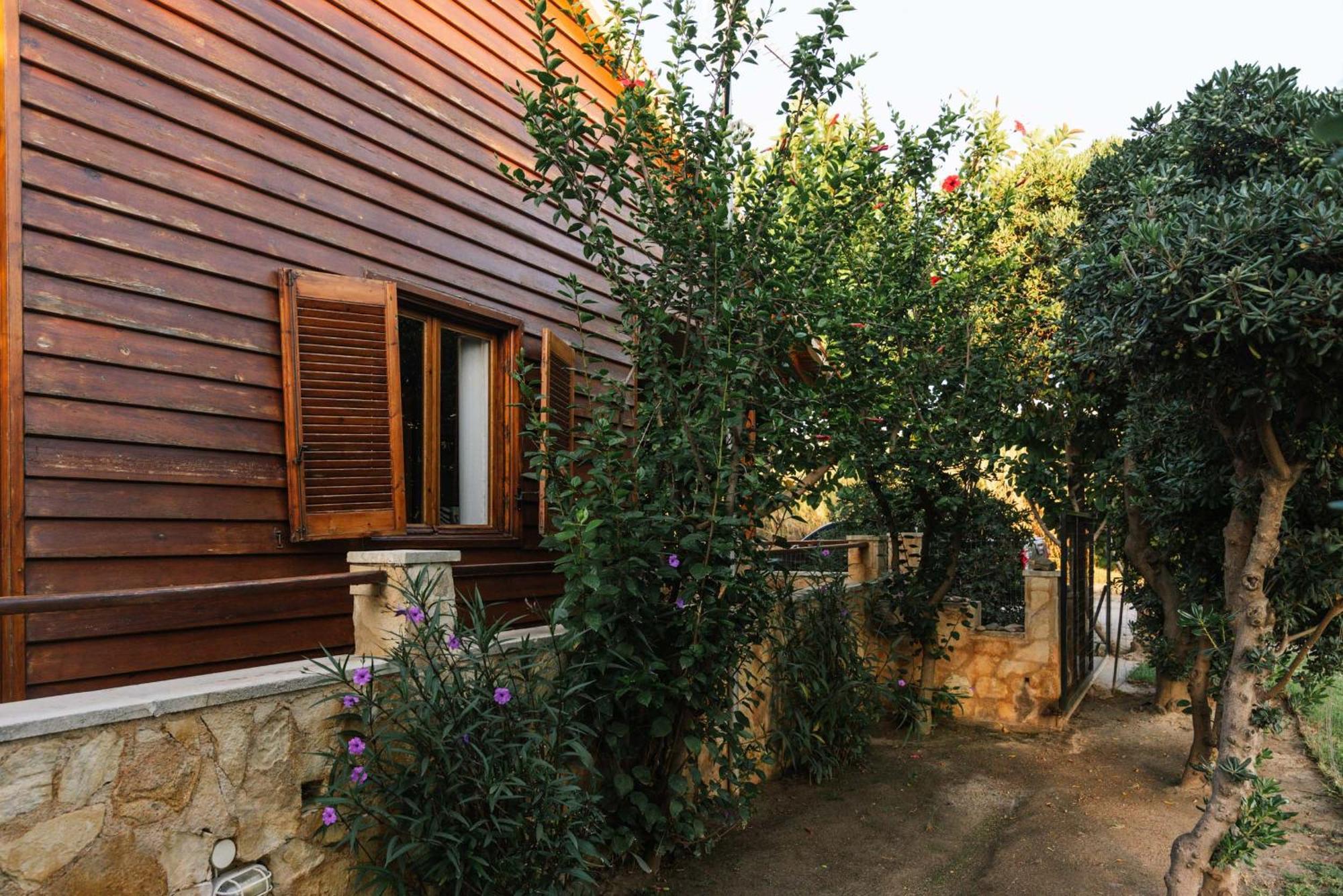 Wooden Beach House Villa Gerani  Dış mekan fotoğraf